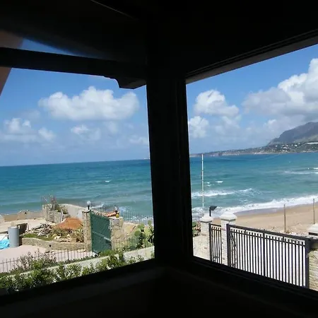 Vakantiehuis Delfino Sul Mare Trappeto (Sicily)